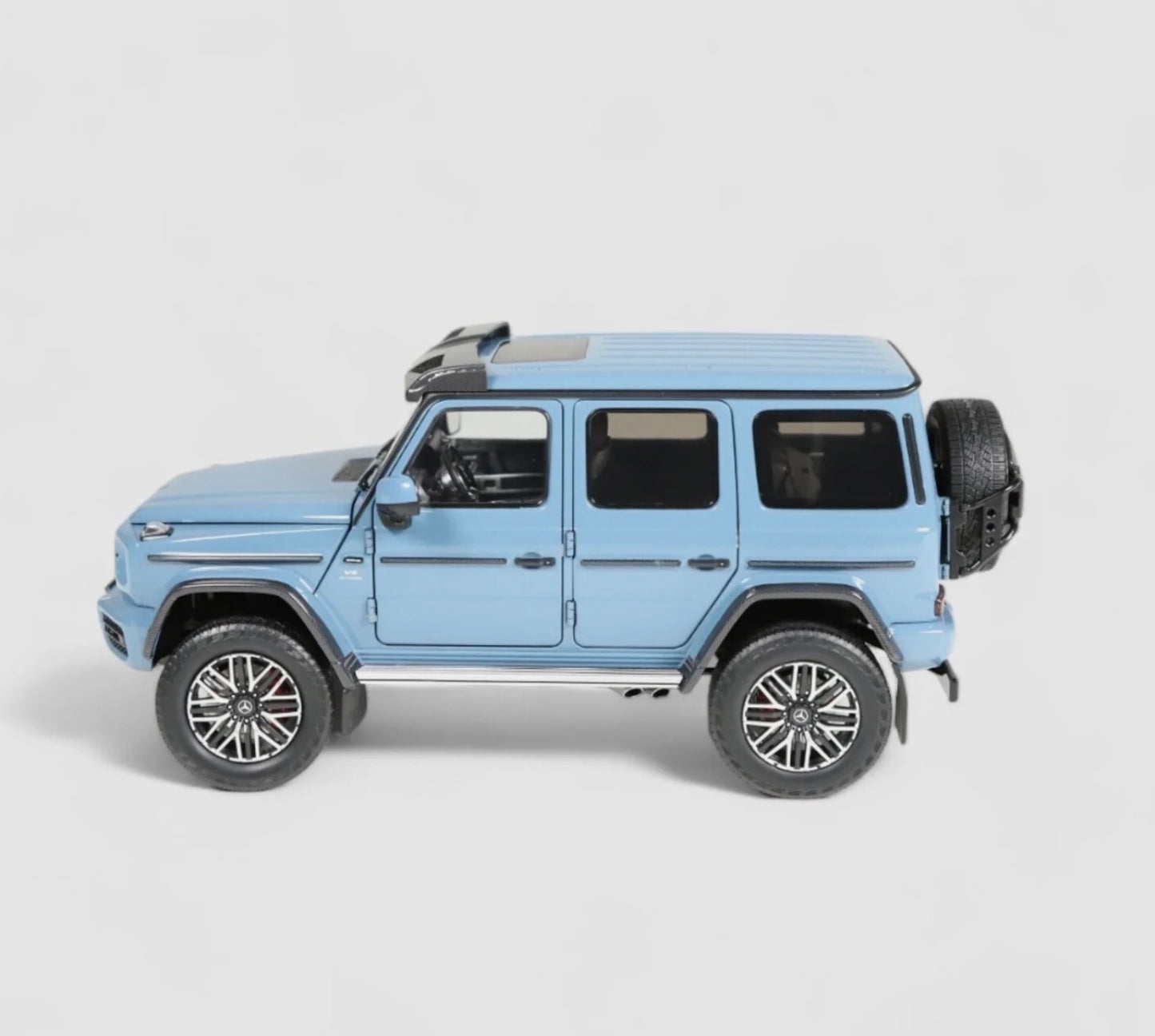 NZG 1:18 - Mercedes AMG G 63 4x4² Standard vintage blue