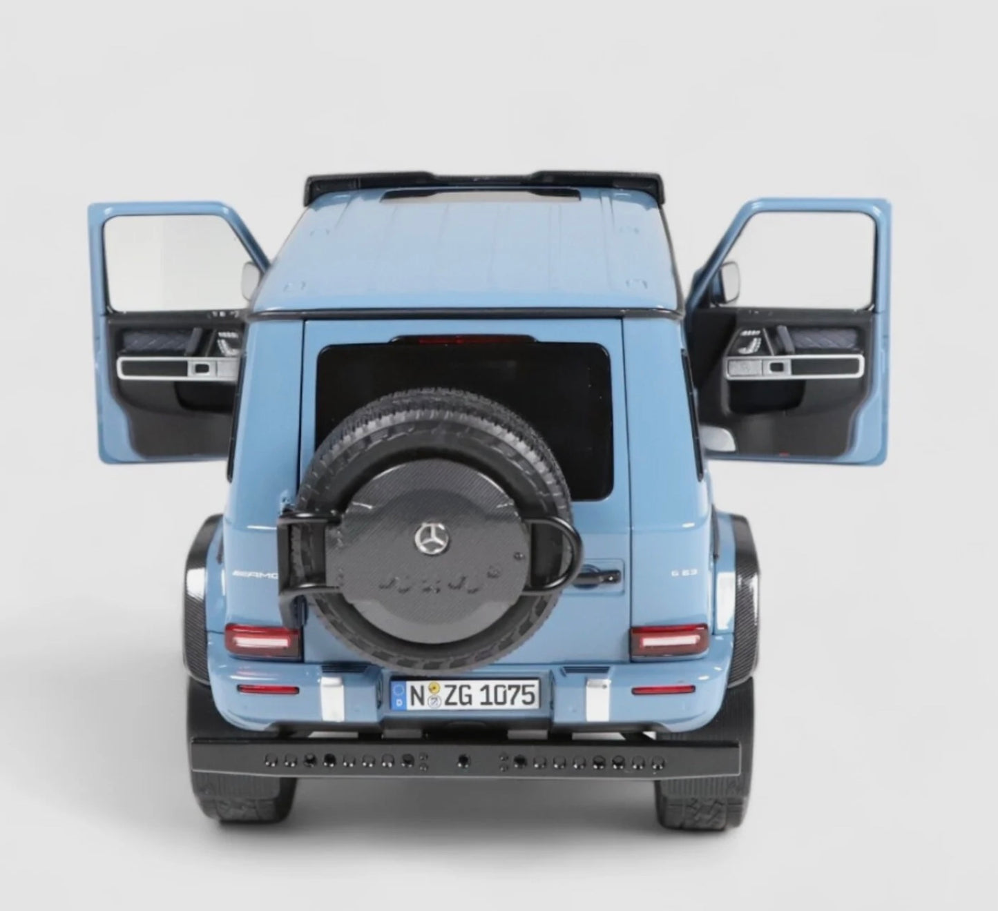 NZG 1:18 - Mercedes AMG G 63 4x4² Standard vintage blue