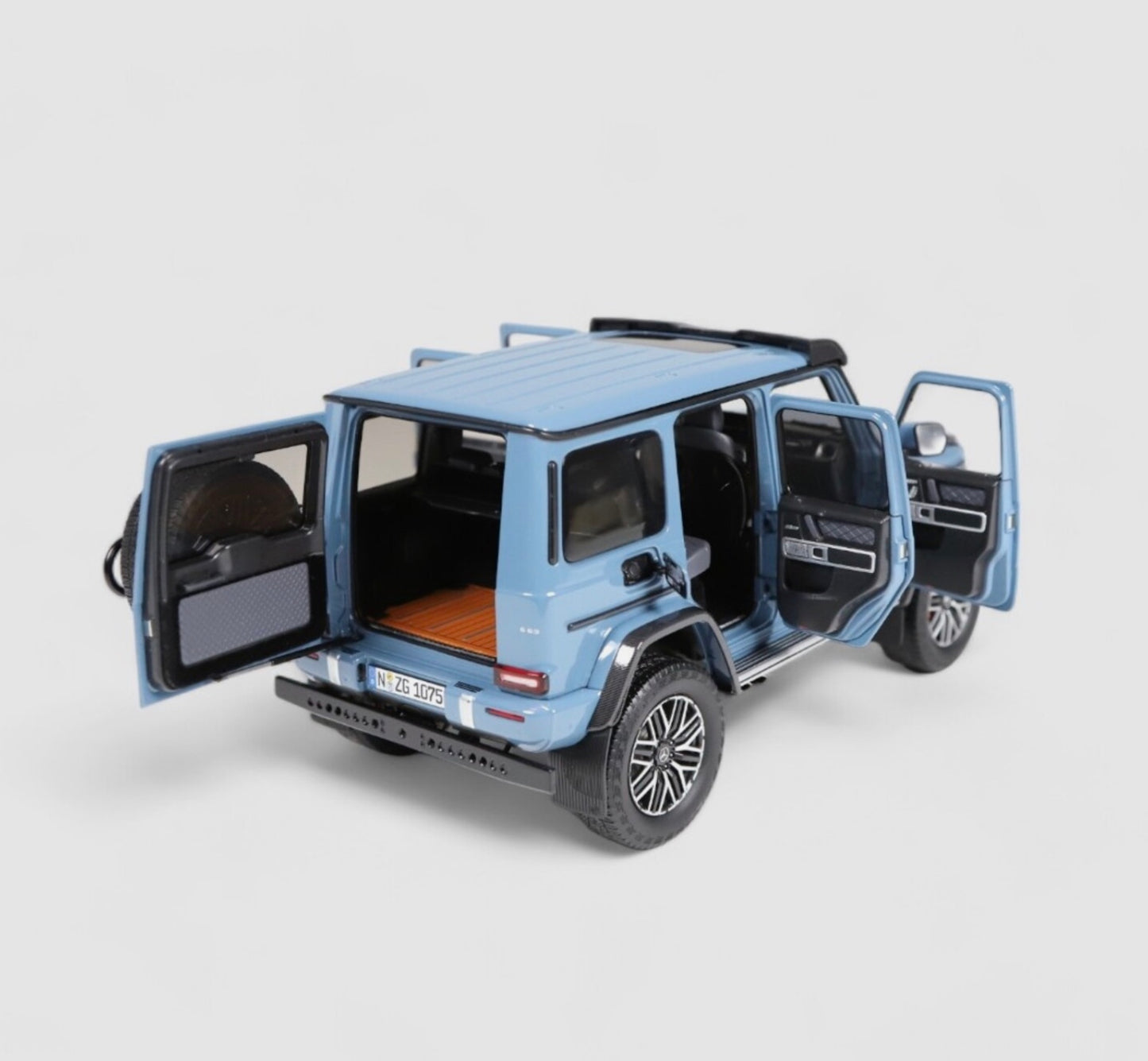 NZG 1:18 - Mercedes AMG G 63 4x4² Standard vintage blue