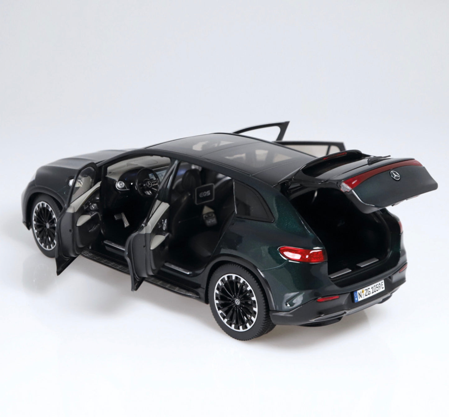 NZG 1:18 - Mercedes-Benz EQS SUV, AMG Line - emeraldgreen
