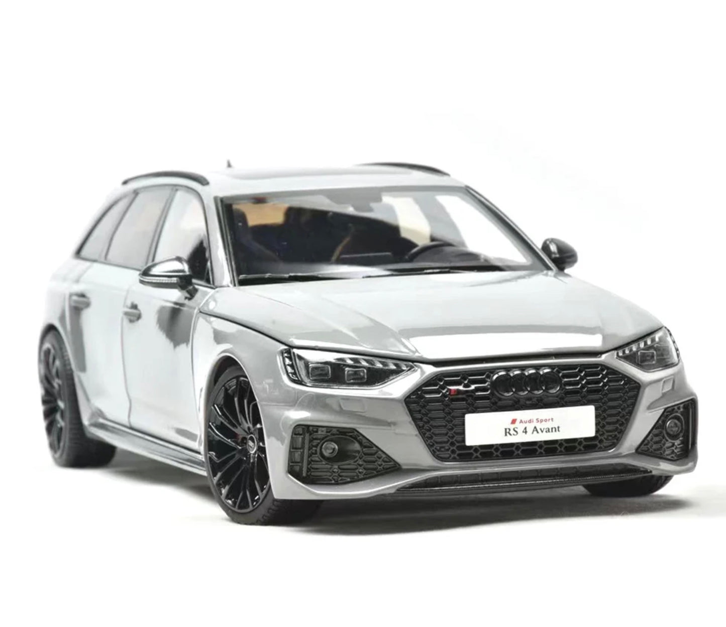 NZG 1:18 - Audi RS4 Avant 2020