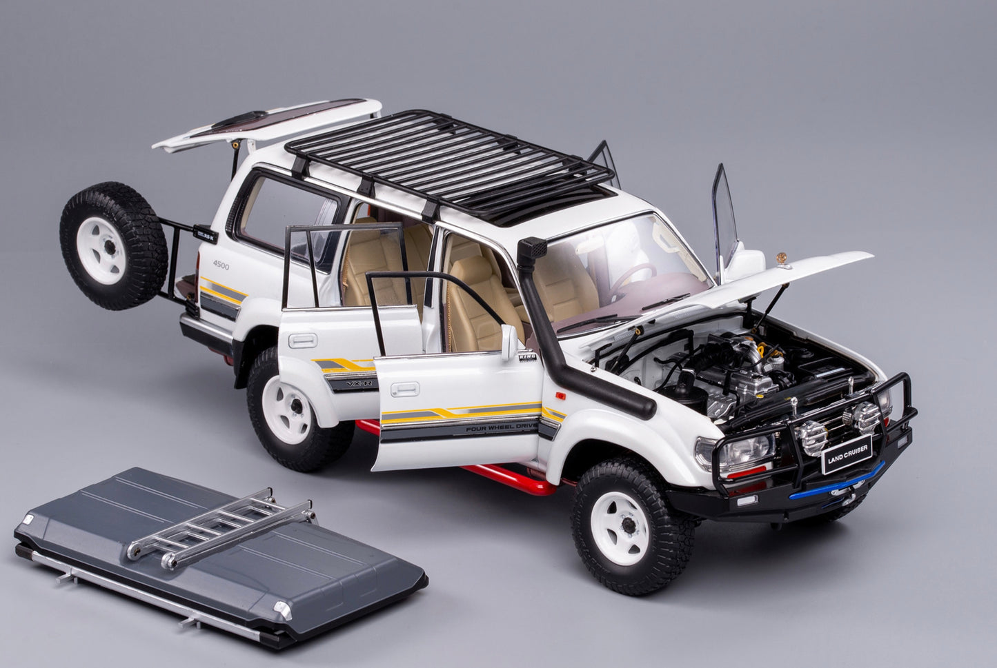 NZG 1:18 - Toyota Land Cruiser J8 white