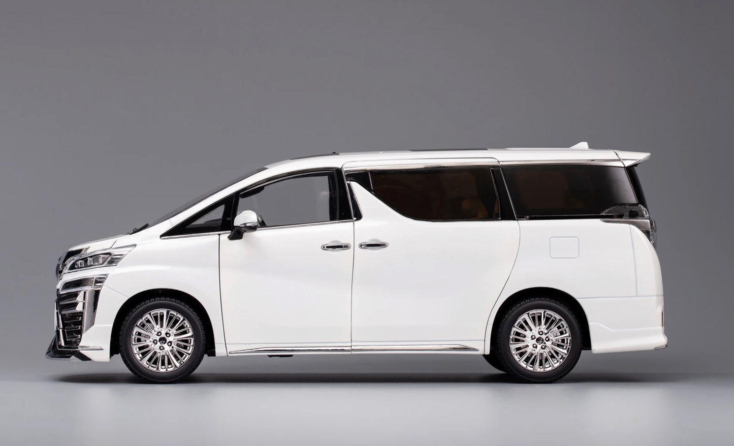 NZG 1:18 - Toyota Vellfire White
