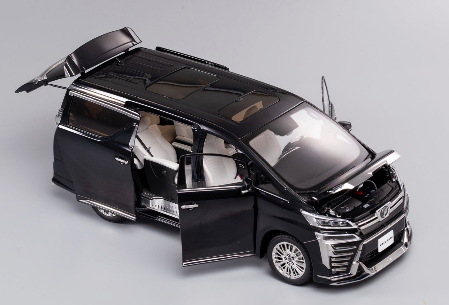 NZG 1:18 - Toyota Vellfire Black