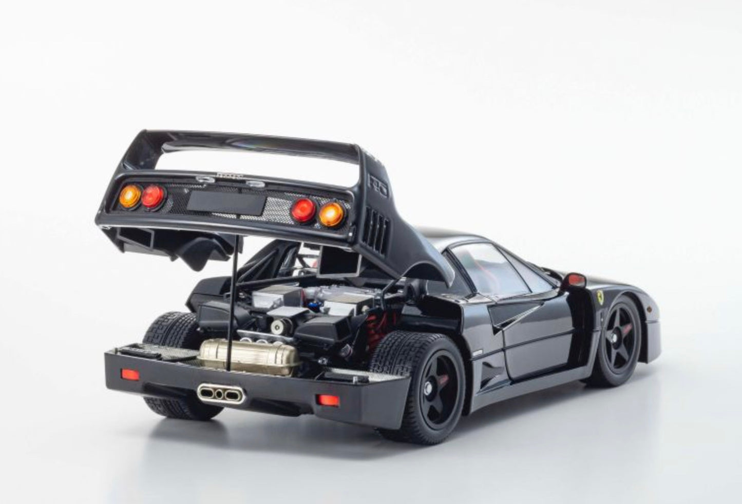 Kyosho 1:18 - Ferrari F40 Black 1987 Die-Cast Collection