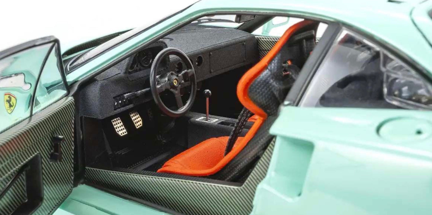 Kyosho 1:18 - Ferrari F40 Mint Green 1987 Die-Cast Collection