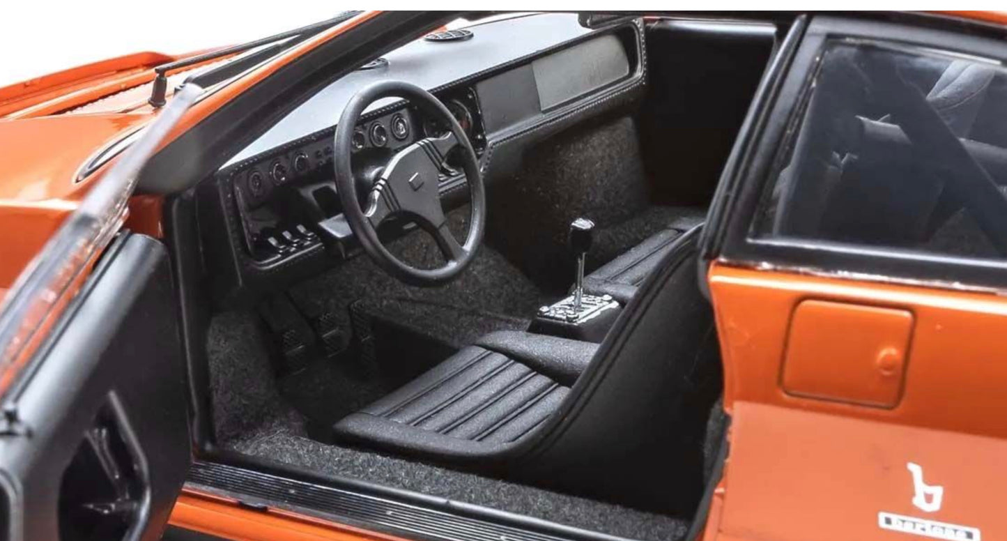 Kyosho 1:18 - Lamborghini Urraco Rally 1974 Orange