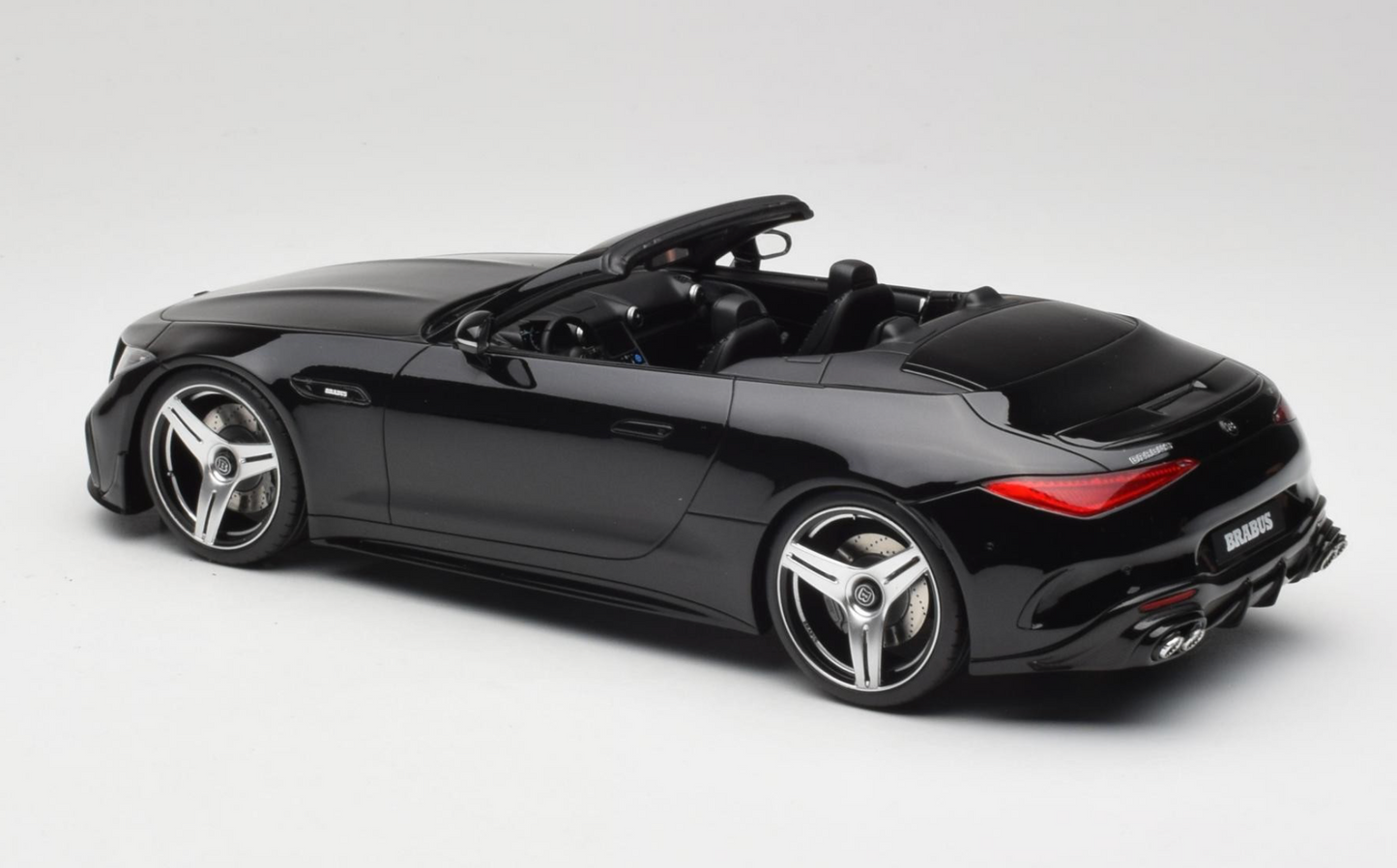 GT-Spirit 1:18 MERCEDES BRABUS S-CLASS W223 750