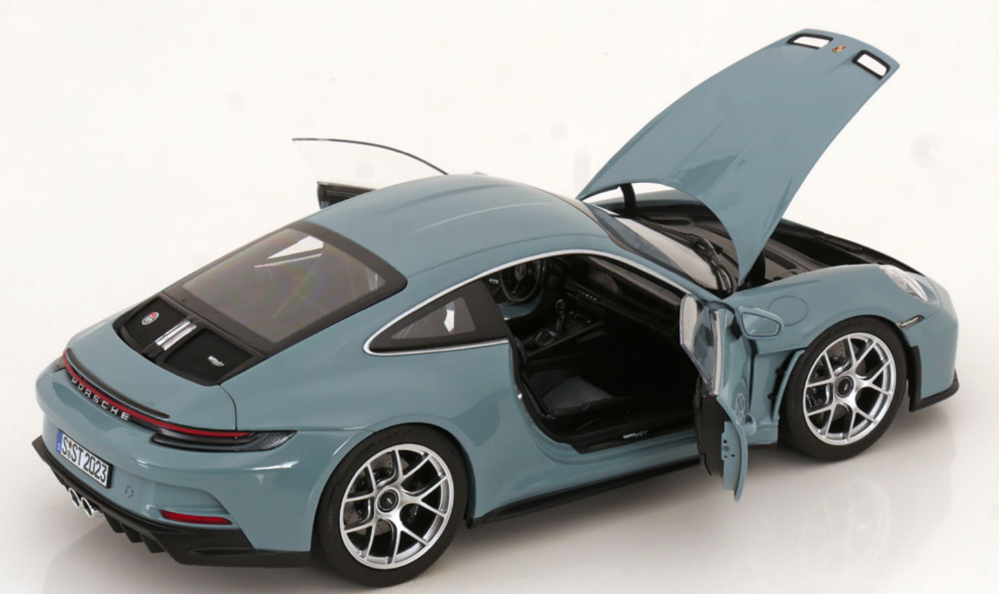 Norev 1:18 Porsche 911 (992) S/T 2023 Meissenblau