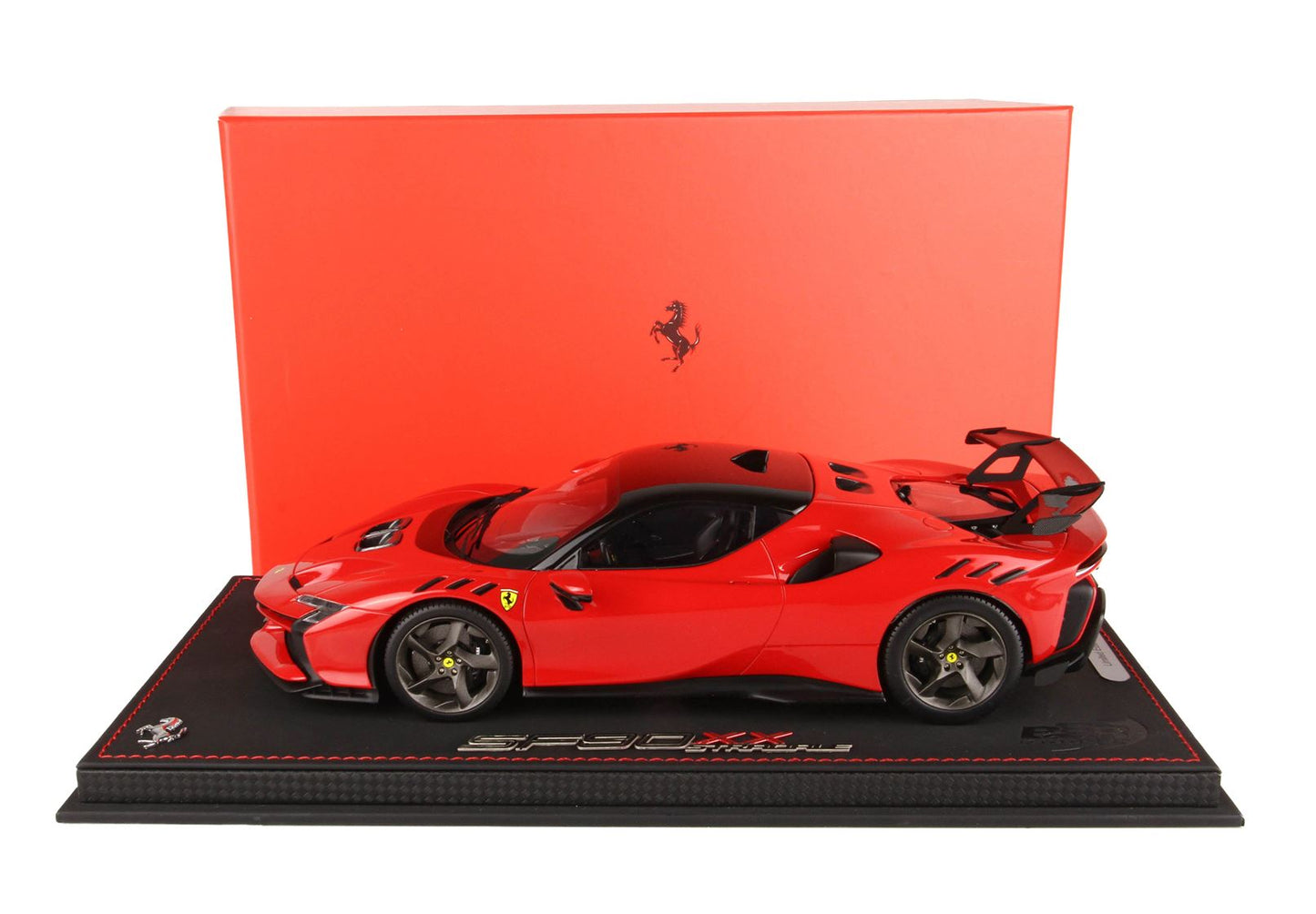 BBR Model 1:18 - Ferrari SF90 XX Stradale Red Corsa 322 And Black