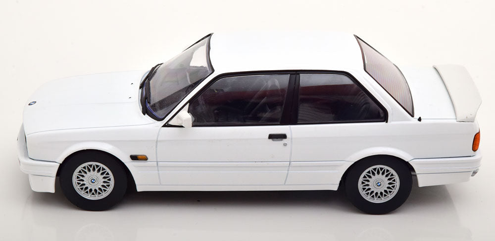 KK-Scale 1:18 - BMW 320iS E30 Italo M3 1989 Wit