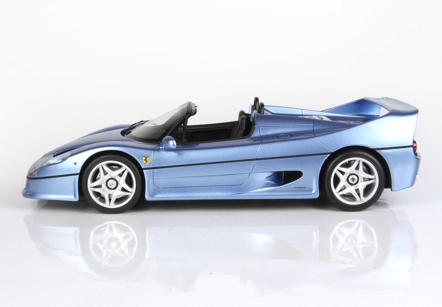 BBR Model 1:18 - Ferrari F50 Coupe 1995 Spider Version California Light Blue Metallic