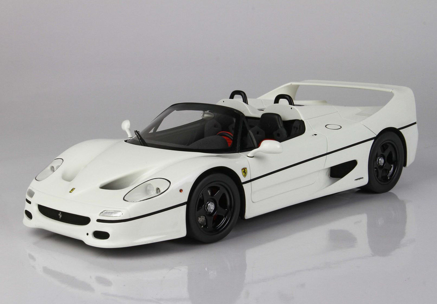 BBR Model 1:18 - Ferrari F50 Coupe 1995 Spider Version Avus White Race Wheels