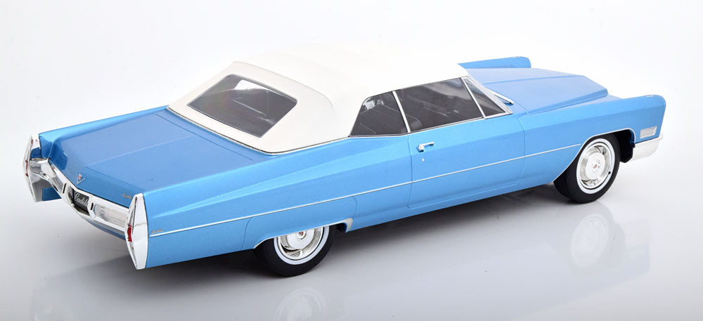 KK-Scale 1:18 - Cadillac DeVille Convertible Softtop 1967 Limited Edition 500 pcs. Lichtblauw Metallic