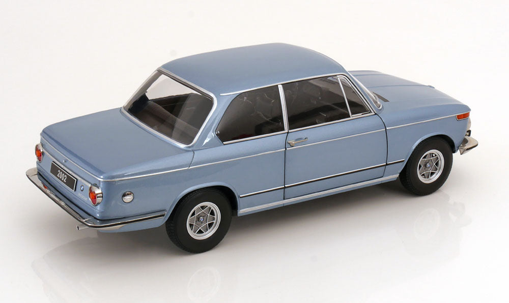 KK-Scale 1:12 - BMW 2002 1.Series 1971 Lichtblauw Metallic
