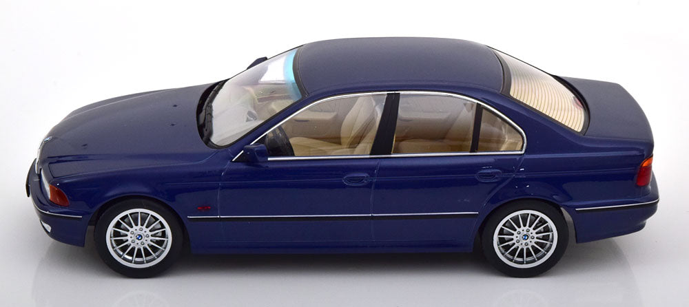 KK-Scale 1:18 - BMW 528i E39 Limousine 1995 Donkerblauw Metallic