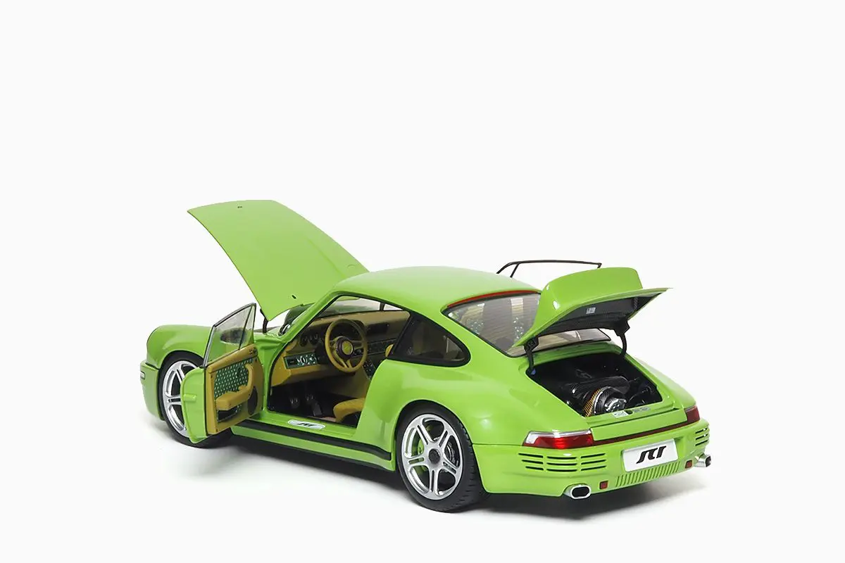 Almost Real 1:18 - RUF SCR 2018 Birch Green