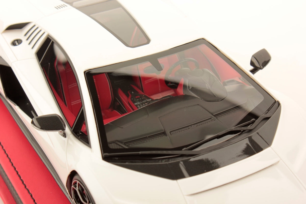 MR Collection Model - LAMBORGHINI COUNTACH LPI 800-4 1:18