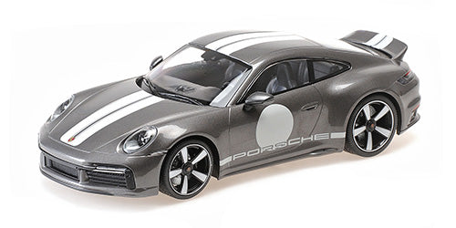 Minichamps 1:18 - PORSCHE 911 (992) SPORT CLASSIC 2022 GREY METALLIC W/STRIPE