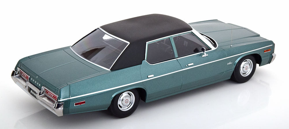 KK-Scale 1:18 - Dodge Monaco Vinyl Roof 1974 Groen Metallic