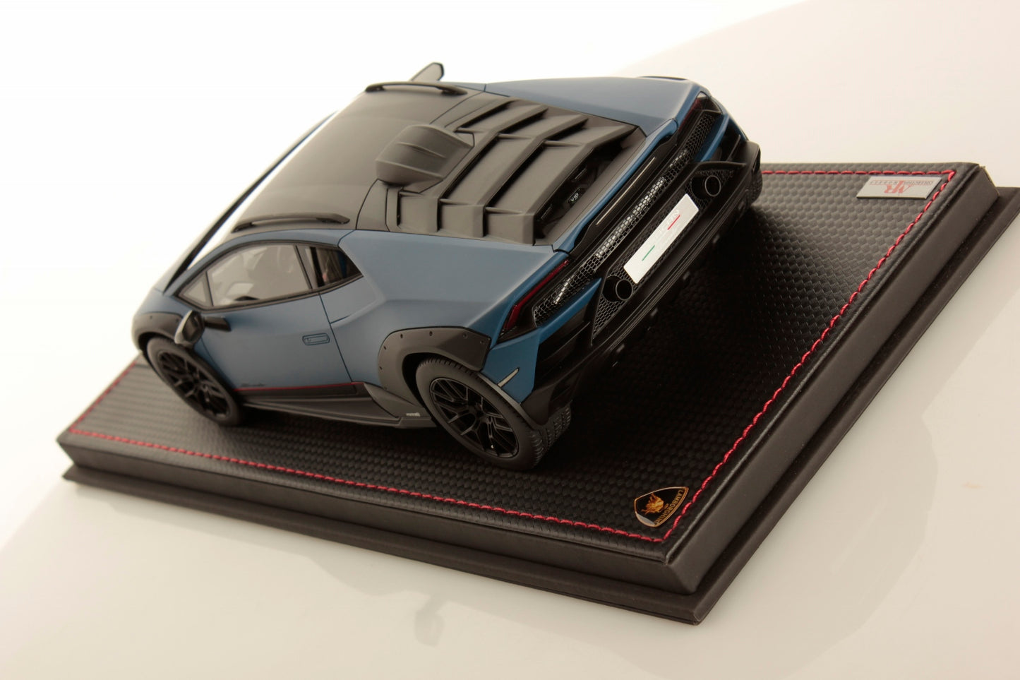 MR Collection Model - LAMBORGHINI HURACÀN STERRATO 1:18