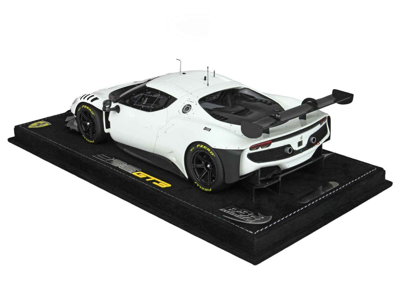 BBR Model 1:18 - Ferrari 296 GT3 2022 - Matt Black Wheels Avus White