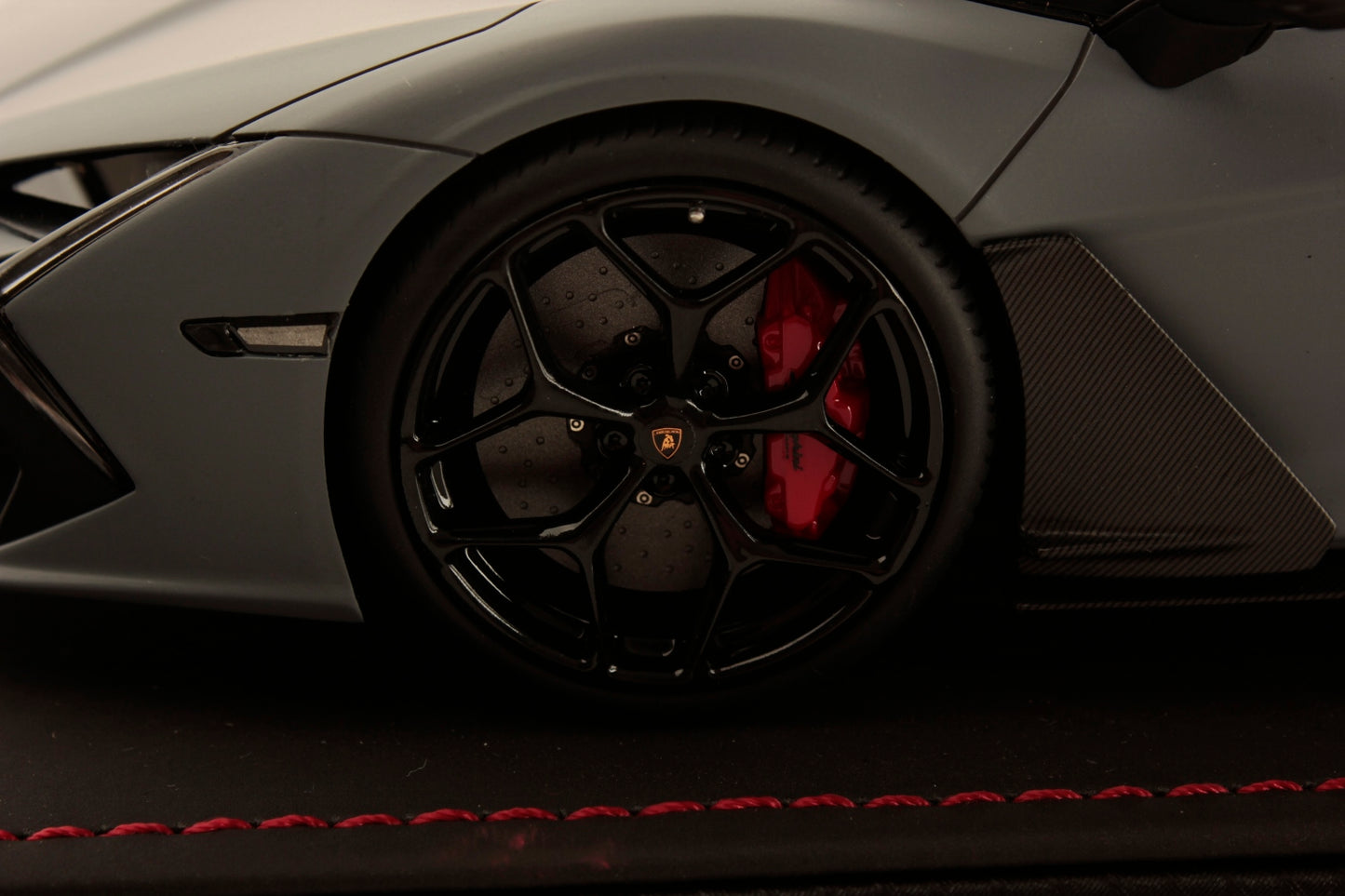 MR Collection Model - LAMBORGHINI REVUELTO 1:18