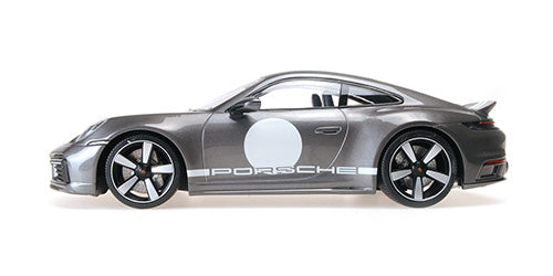 Minichamps 1:18 - PORSCHE 911 (992) SPORT CLASSIC 2022 GREY METALLIC W/STRIPE