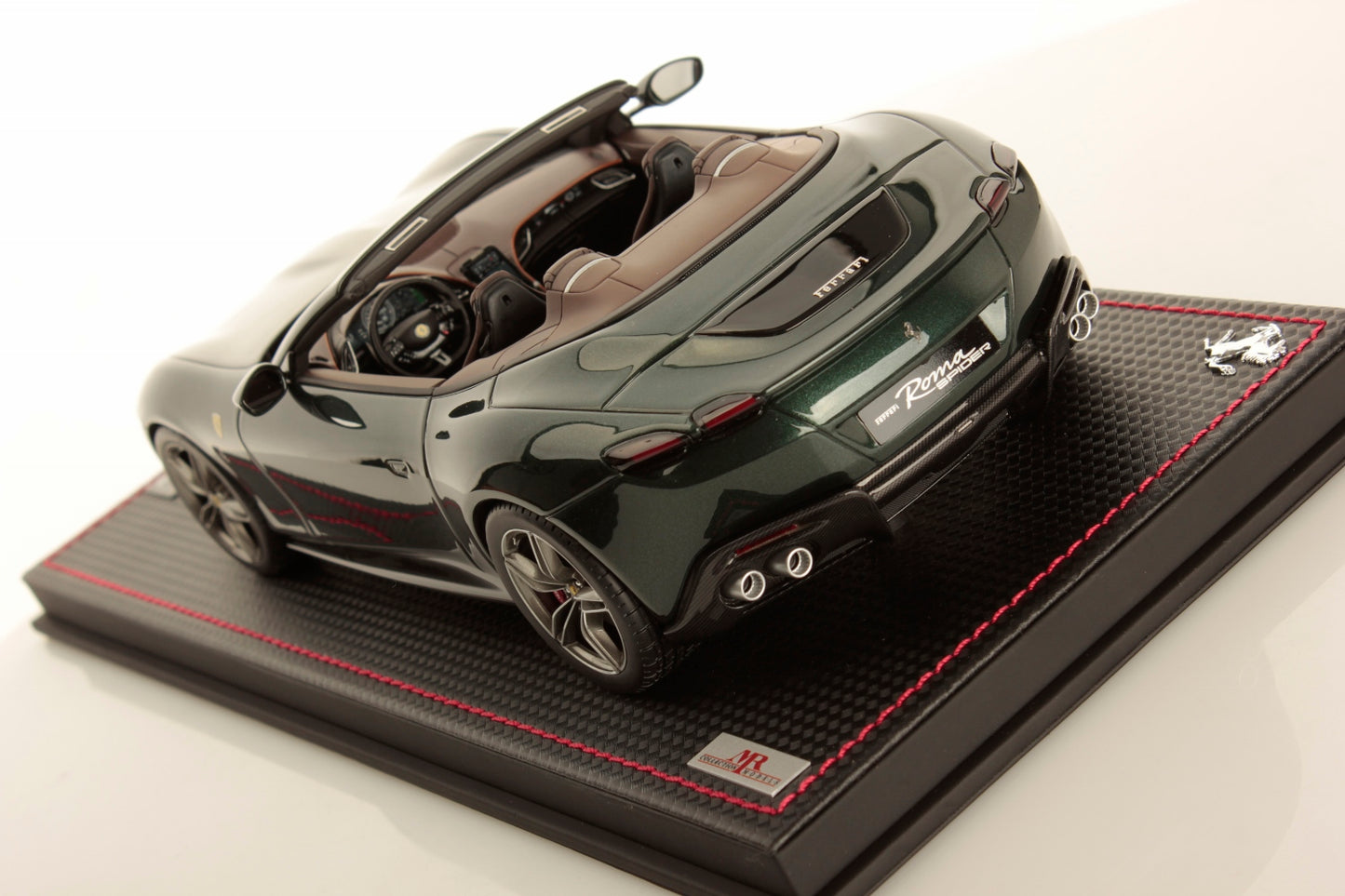 MR Collectiom Model - FERRARI ROMA SPIDER 1:18