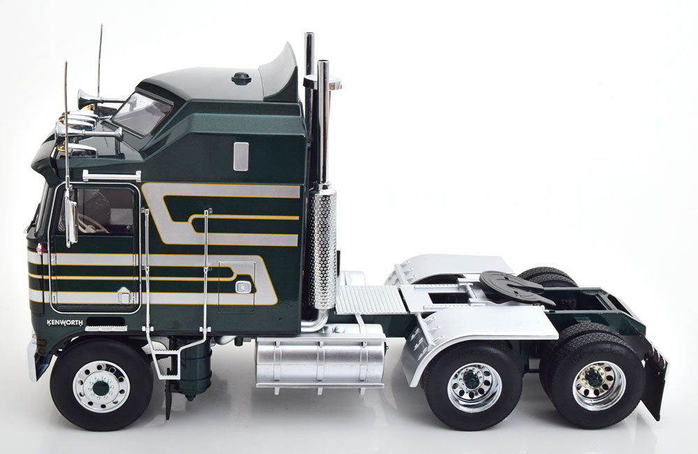 KK-Scale 1:18 - Kenworth K100 Aerodyne 1976 Donkergroen Metallic