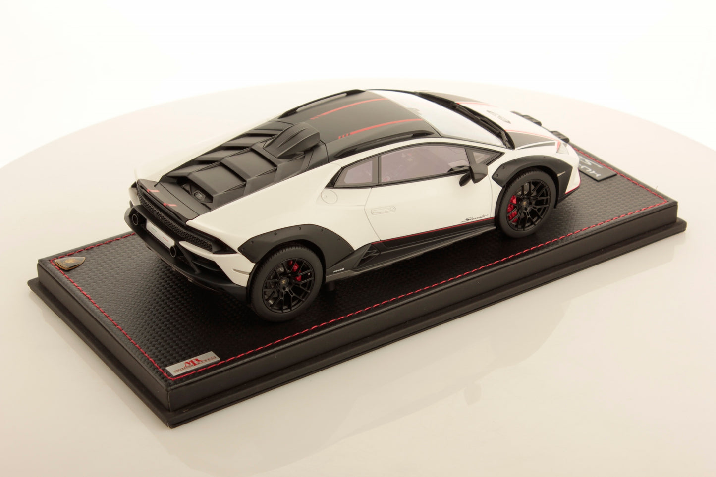MR Collection Model - LAMBORGHINI HURACÀN STERRATO 1:18