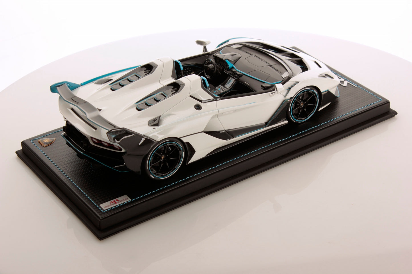 MR Collection Model - LAMBORGHINI SC20 1:18