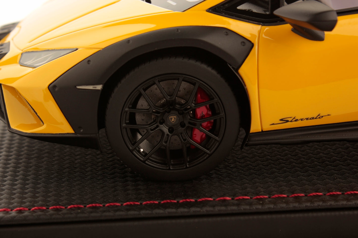 MR Collection Model - LAMBORGHINI HURACÀN STERRATO 1:18