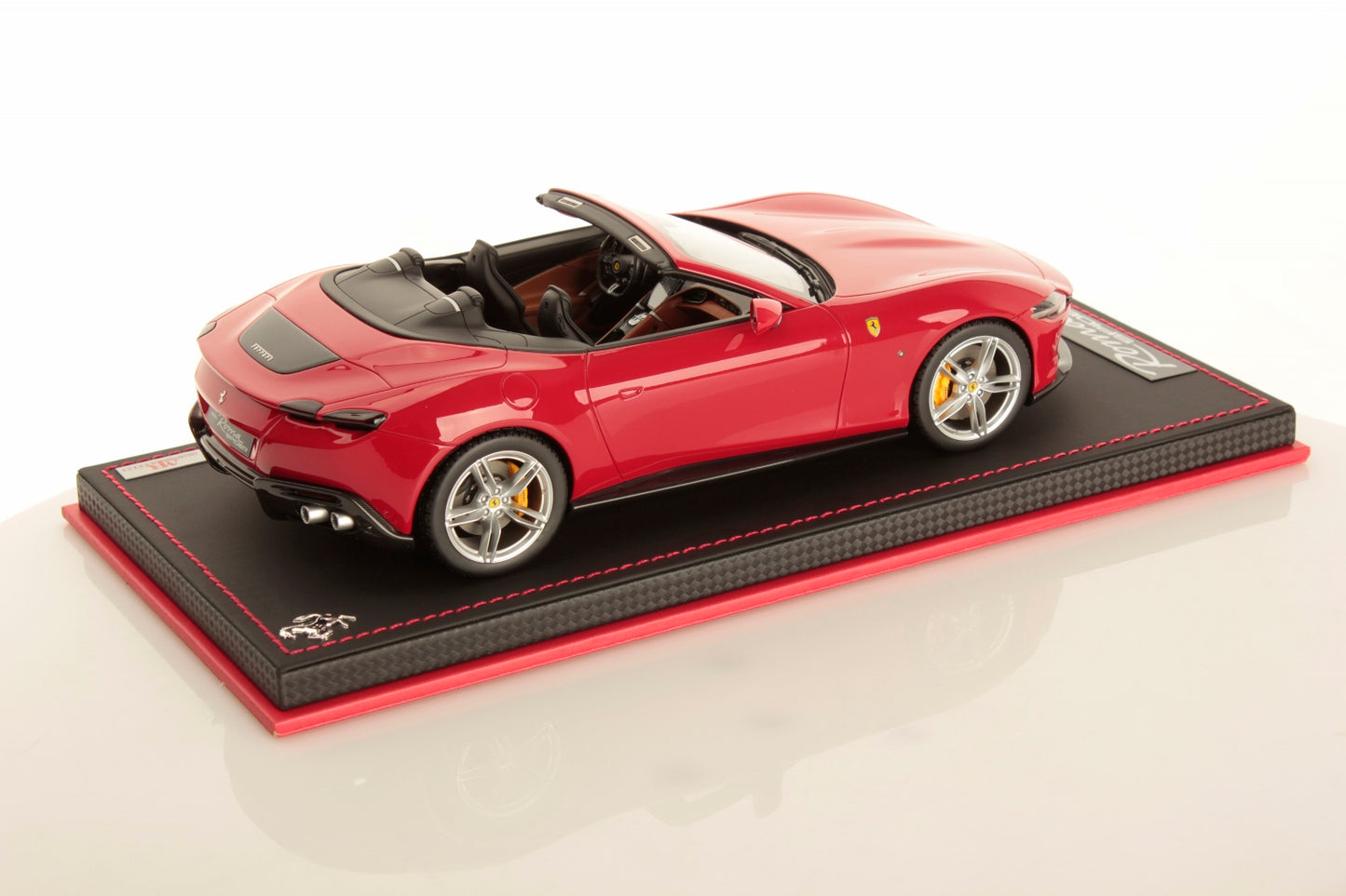 MR Collectiom Model - FERRARI ROMA SPIDER 1:18