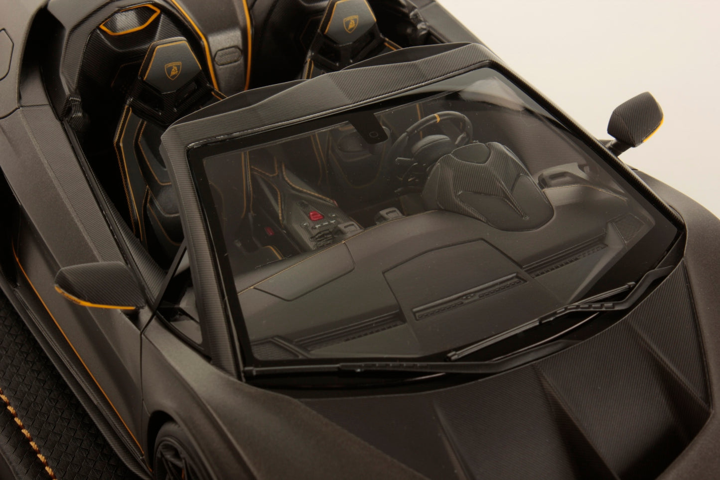 MR Collection Model - LAMBORGHINI AUTÉNTICA 1:18