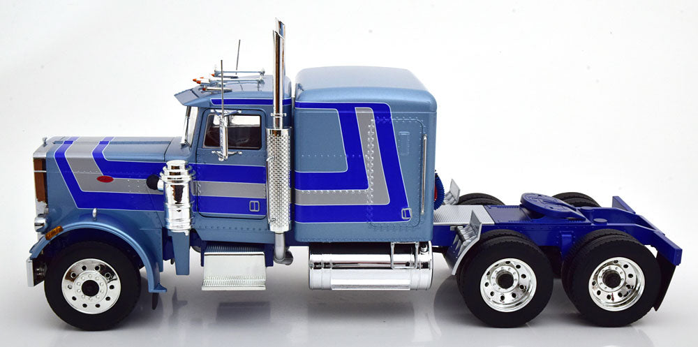 KK-Scale 1:18 - Peterbilt 359 Jahrgang: 1967 Limited Edition 500 pcs. Lichtblauw Metallic