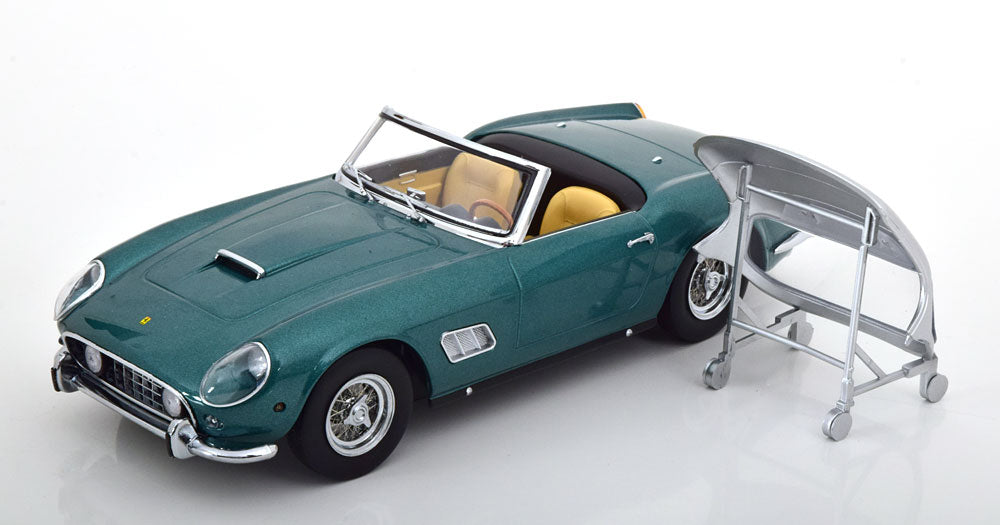 KK-Scale 1:18 - Ferrari 250 GT California Spyder European Version 960 Groen Metallic / Zilver