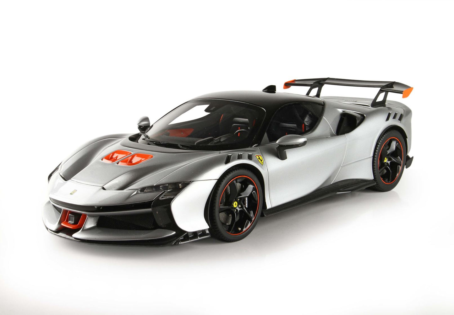 BBR Model 1:18 - Ferrari SF90 XX Stradale Official Color Ferrari Artic White
