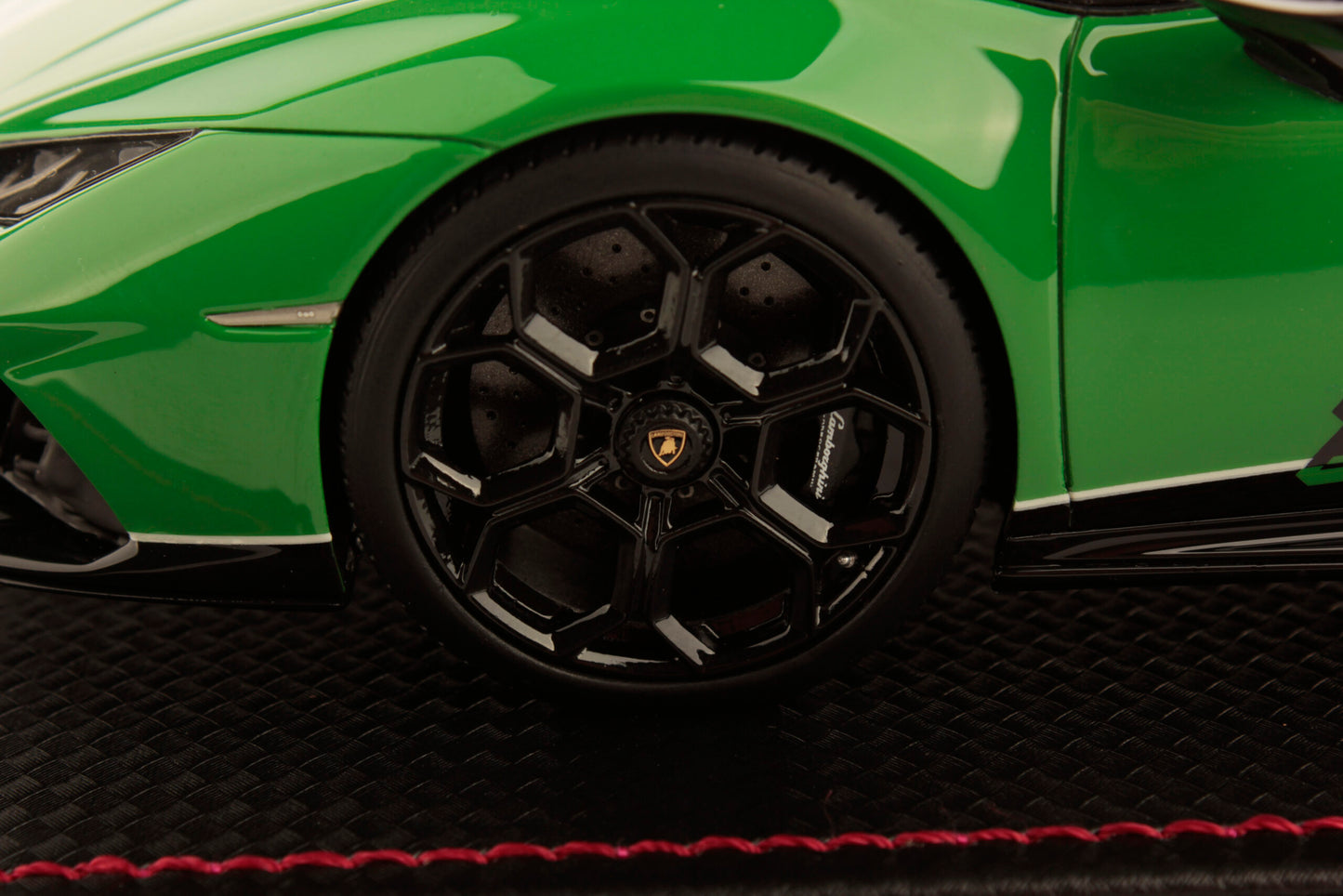 MR Collection Model - LAMBORGHINI HURACÁN EVO SPYDER 60TH 1:18
