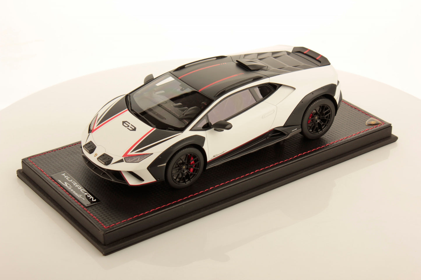 MR Collection Model - LAMBORGHINI HURACÀN STERRATO 1:18
