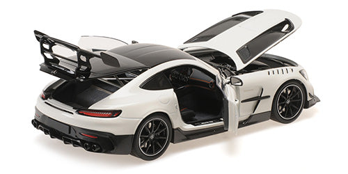Minichamps 1:18 - MERCEDES-AMG GT BLACK SERIES 2021 WHITE METALLIC