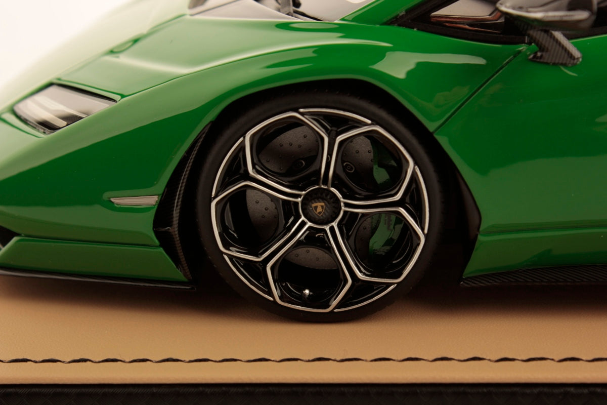 MR Collection Model - LAMBORGHINI COUNTACH LPI 800-4 1:18