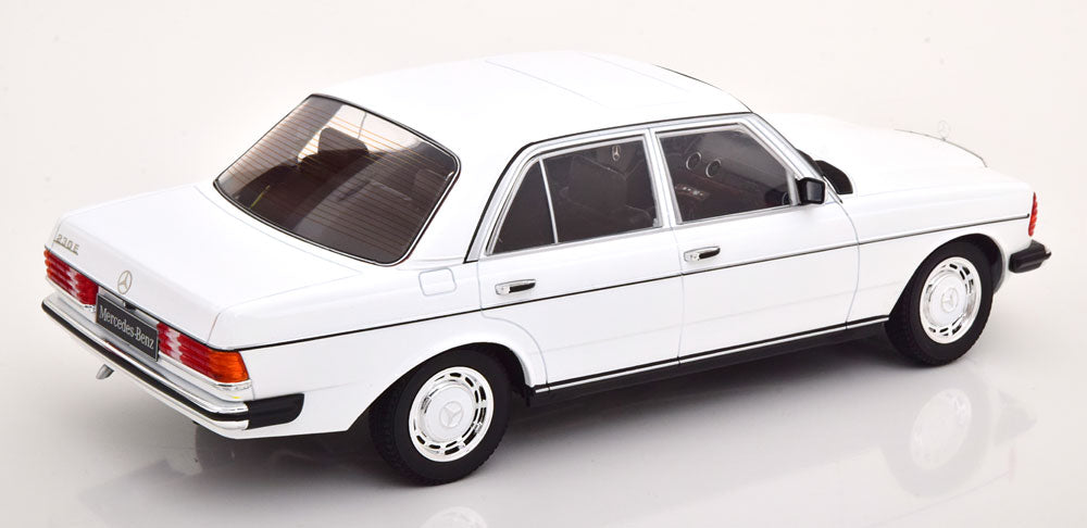 KK-Scale 1:18 - Mercedes 230E W123 1975 Limited Edition 1000 pcs. Wit