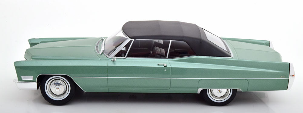 KK-Scale 1:18 - Cadillac DeVille Convertible Softtop 1967 Limited Edition 500 pcs. Lichtgroen Metallic