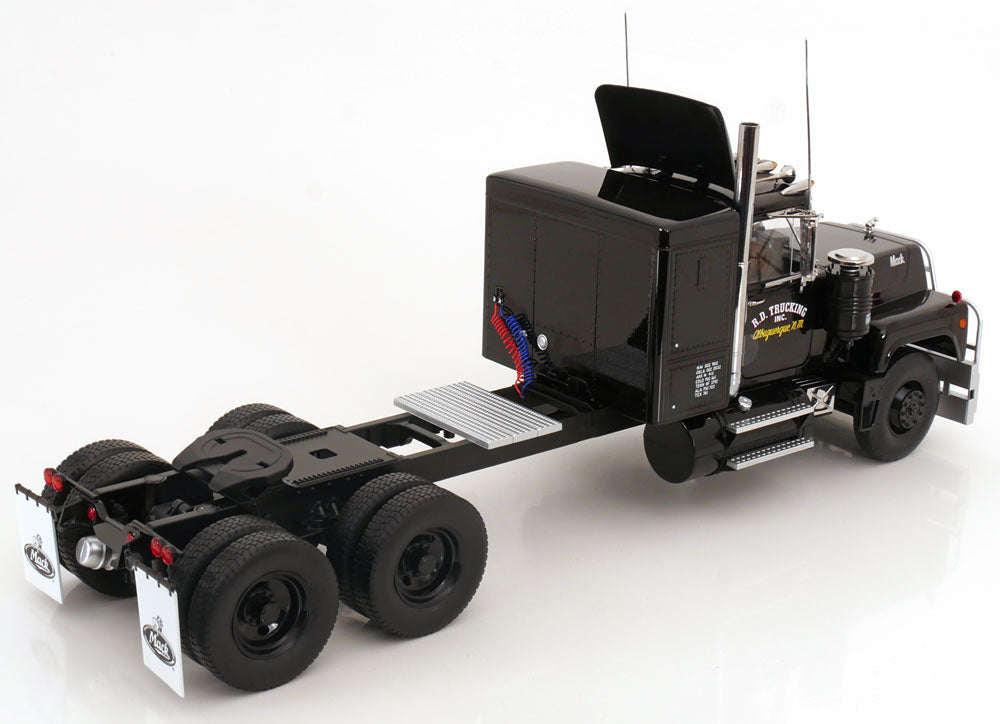 KK-Scale 1:18 - Mack RL 700L 1974 Black Metallic