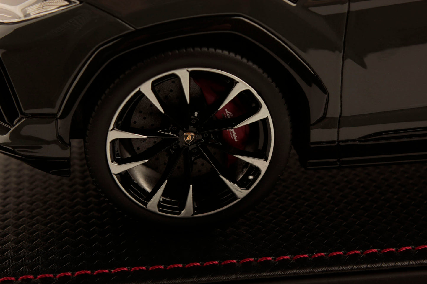 MR Collection Model - LAMBORGHINI URUS S 1:18