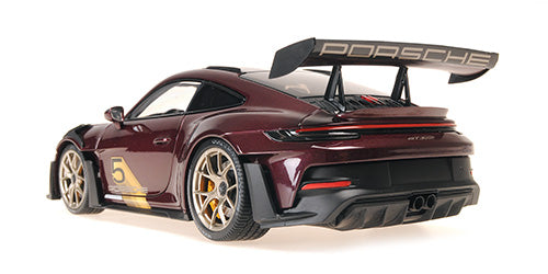 Minichamps 1:18 - PORSCHE 911 (992) GT3RS 2023 PURPLE W GOLD WHEELS
