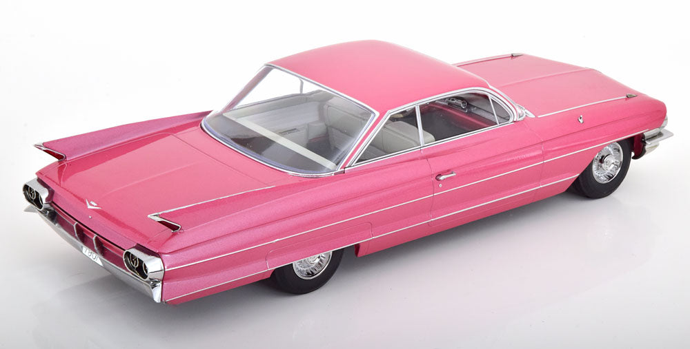 KK-Scale 1:18 - Cadillac Series 62 Coupe DeVille 1961 roze metallic