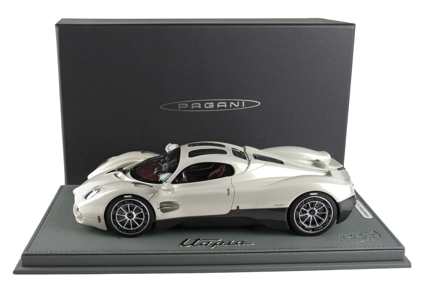 BBR Model 1:18 - Pagani Utopia Grey Rinascimento - OPT Carbon Fiber
