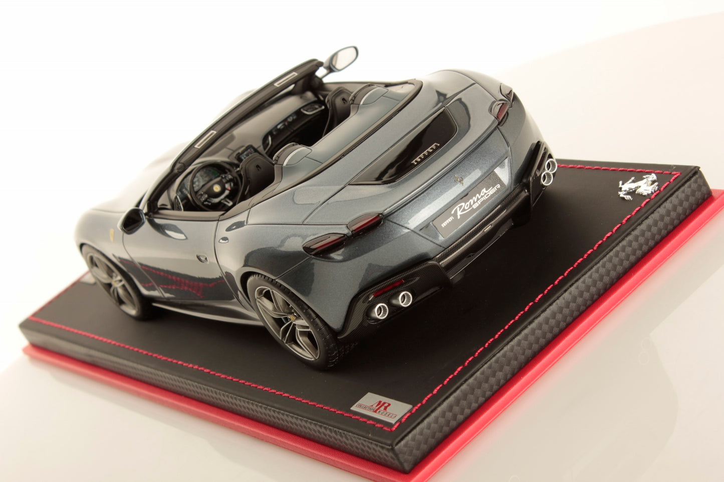 MR Collectiom Model - FERRARI ROMA SPIDER 1:18